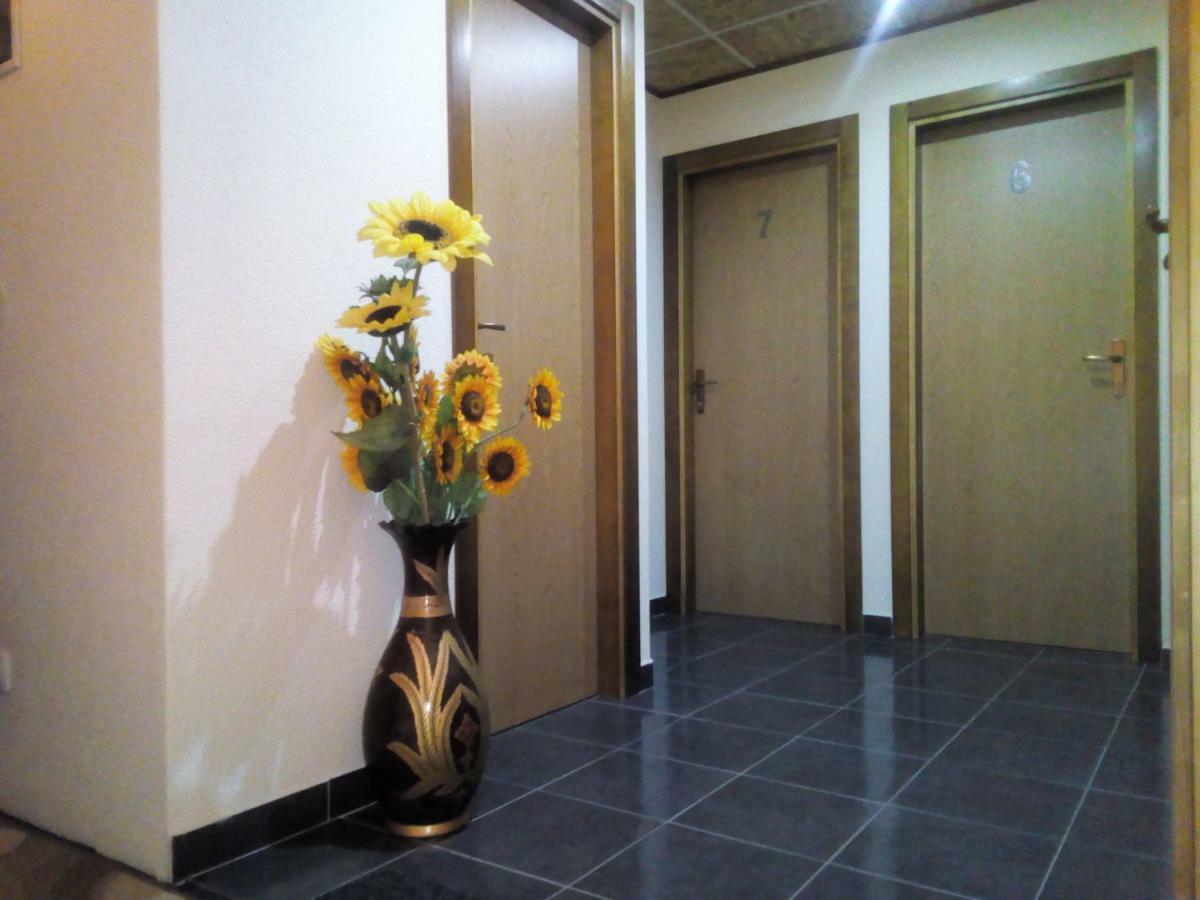 Pansion Laktasi Hostel Luaran gambar